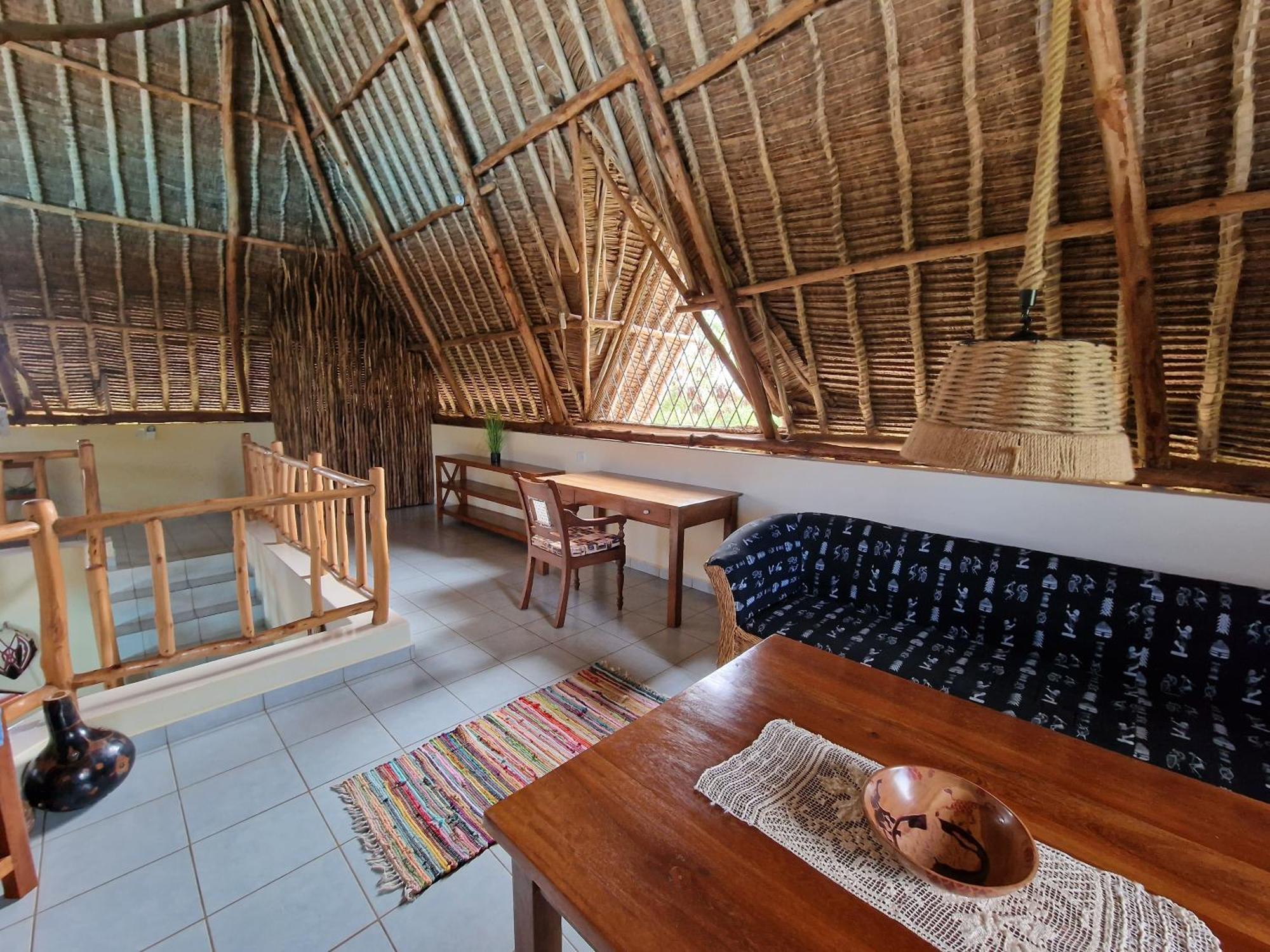 Paradiesische Villa Maisha Mazuri Mit Pool. Terrasse Und Personal Diani Beach Extérieur photo